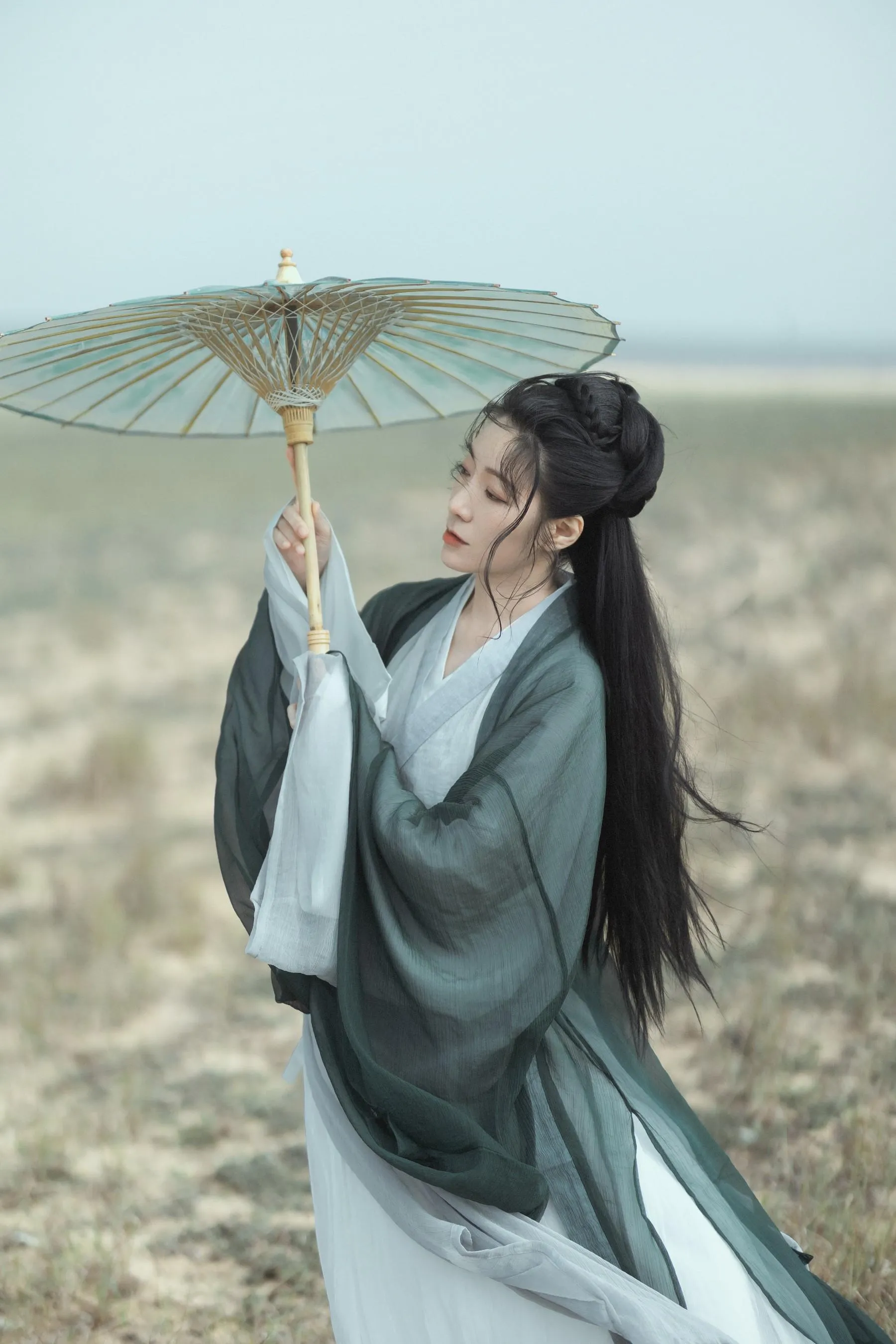 [YITUYU艺图语]2021.10.21 天涯倦客 何佳 [26P]插图